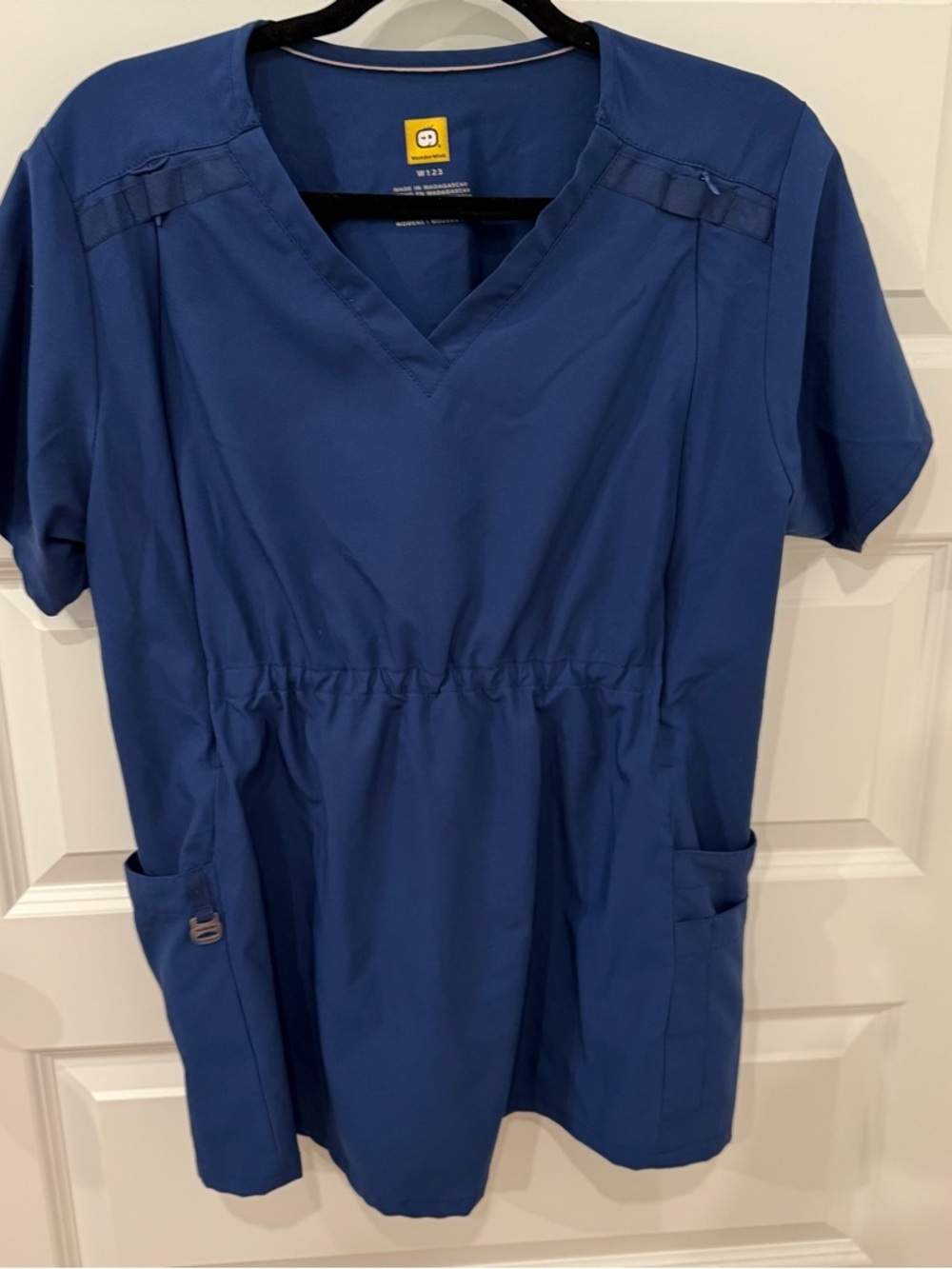 WonderWink W123 Women’s Modern Fit Scrub Top
